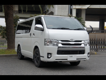 TOYOTA�@�n�C�G�[�X�@TRH200V��RECARO�i���J���j�V�[�g����