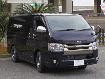 TOYOTA�@�n�C�G�[�X�@200�n4�^��RECARO�i���J���j�V�[�g����