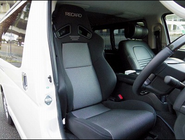 RECARO�i���J���V�[�g�j�@TOYOTA�@�n�C�G�[�X200�n�Ƀ��J���@SR-7F�@GK100�@BK/SIL�@����