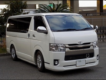 TOYOTA�@�n�C�G�[�X�@200�n��RECARO�i���J���j�V�[�g����