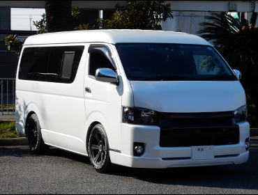 TOYOTA�@�n�C�G�[�X��RECARO�i���J���j�V�[�g����