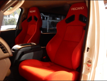RECARO�i���J���V�[�g�j�@TOYOTA�@�n�C�G�[�X�Ƀ��J���@SR-7F�@KK100�@RED�@�~2�r�@����