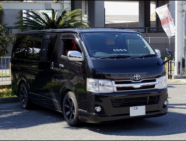 TOYOTA�@�n�C�G�[�X�@200�n��RECARO�i���J���j�V�[�g����