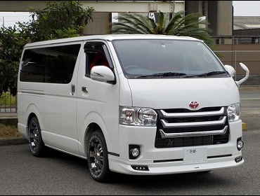 TOYOTA�@200�n�n�C�G�[�X�@�X�[�p�[GL��RECARO�i���J���j�V�[�g����