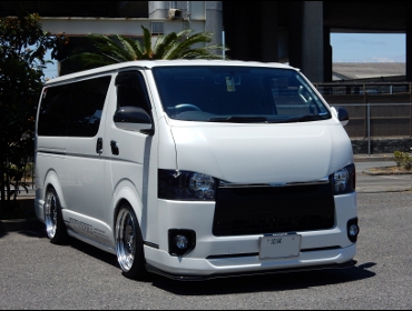 TOYOTA�@�n�C�G�[�X4�^SGL�@200�n��RECARO�i���J���j�V�[�g����