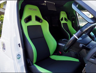 RECARO�i���J���V�[�g�j�@TOYOTA�@�n�C�G�[�X200�n�Ƀ��J���@SR-7F�@Lassic ����J���[�@Green�@�~2�r�@����