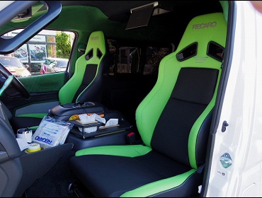RECARO�i���J���V�[�g�j�@TOYOTA�@�n�C�G�[�X200�n�Ƀ��J���@SR-7F�@Lassic ����J���[�@Green�@�~2�r�@����