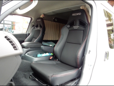 RECARO�i���J���V�[�g�j�@TOYOTA�@�n�C�G�[�X���S���@THR219W�Ƀ��J���@SR-7F�@Lassic�@�V�[�g�q�[�^�[�t���@BK���U�[�@�~2�r�@����
