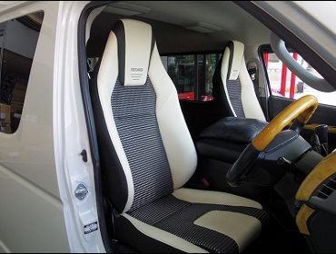RECARO�i���J���V�[�g�j�@TOYOTA�@�n�C�G�[�X�Ƀ��J���@LX-F�@IL110H�@���~2�r�@����