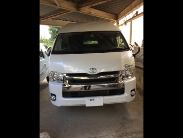 TOYOTA�@�n�C�G�[�X�@�L�����s���O�����Ԃ�RECARO�i���J���j�V�[�g����