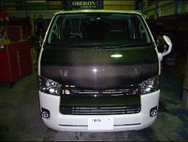 TOYOTA�@�n�C�G�[�X�@200�n�@�Ɂ@RECARO�i���J���j�V�[�g����