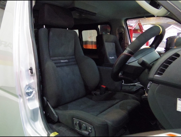 TOYOTA�@�n�C�G�[�X�@�Ɂ@RECARO�i���J���j�@�I���\�y�hAN220HV�@BK�@���@�G���S���hMV�@BK�@�V�[�g�q�[�^�[�t���@����