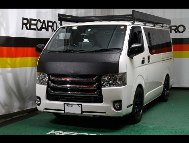 TOYOTA�@�n�C�G�[�X�@200�n�@4�^�@�Ɂ@RECARO�i���J���j�V�[�g����