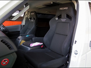 TOYOTA�@�n�C�G�[�X�@���C�h�@�~�h�����[�t�@�Ɂ@RECARO�i���J���j�@SR-7F�@GK100�@BK/BK�@�A�[�����X�g�@�~2�r�@����