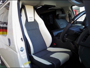 TOYOTA�@�n�C�G�[�X�@�Ɂ@RECARO�i���J���j�@LX-F�@IL110H�@���@����