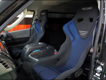 RECARO�i���J���V�[�g�j�@TOYOTA�@�n�C�G�[�X�@�Ɂ@���J���@RS-G�@GK�@BK/BL�@�V�[�g�q�[�^�[�t���@�~2�r�@����