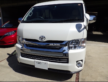 TOYOTA�@200�n�n�C�G�[�X�@�Ɂ@RECARO�i���J���j�V�[�g����