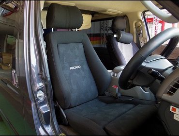RECARO�i���J���V�[�g�j�@TOYOTA�@�n�C�G�[�X�@2�^�@200�n�@�Ɂ@RECARO�i���J���j�@�G���S���hMV�@BK�@����