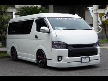 TOYOTA�@�n�C�G�[�X�@4�^���C�h�@TRH214W�@�Ɂ@RECARO�i���J���j�V�[�g����