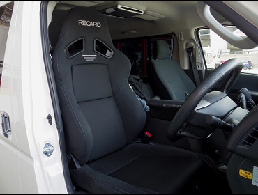 RECARO�i���J���V�[�g�j�@TOYOTA�@�n�C�G�[�X�@200�n�@�Ɂ@RECARO�i���J���j�@SR-7F�@GK100�@BK/BK�@����
