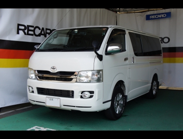TOYOTA�@�n�C�G�[�X�@KDH206�@�i2008�N�j�@�Ɂ@RECARO�i���J���j�V�[�g����