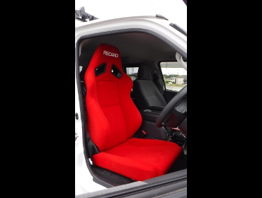 RECARO�i���J���V�[�g�j�@TOYOTA�@�n�C�G�[�X�@3�^�@�ŏI�^�@S-GL�i2013�N�j�@�Ɂ@���J���@SR-7F�@KK100�@RED�@����