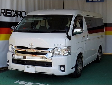 TOYOTA�@�n�C�G�[�X�@�Ɂ@RECARO�i���J���j�V�[�g����