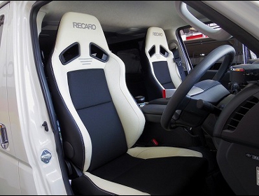 RECARO�i���J���V�[�g�j�@TOYOTA�@�n�C�G�[�X�@S-GL�@4�^�i2017�N�j�@�Ɂ@���J���@SR-7F�@Lassic�@���iA/R�^�C�v�j�@���@SR-7F�@Lassic�@���iA/R�^�C�v�j�@�V�[�g�q�[�^�[�t���@����
