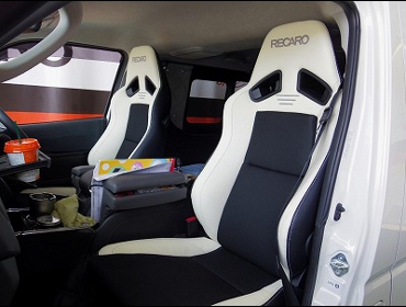 RECARO�i���J���V�[�g�j�@TOYOTA�@�n�C�G�[�X�@S-GL�@4�^�i2017�N�j�@�Ɂ@���J���@SR-7F�@Lassic�@���iA/R�^�C�v�j�@���@SR-7F�@Lassic�@���iA/R�^�C�v�j�@�V�[�g�q�[�^�[�t���@����