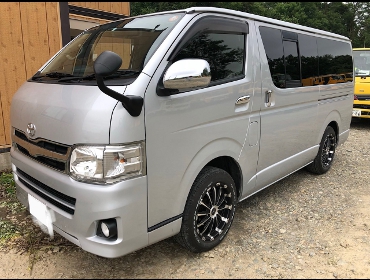 TOYOTA�@�n�C�G�[�X3�^�@�Ɂ@RECARO�i���J���j�V�[�g����