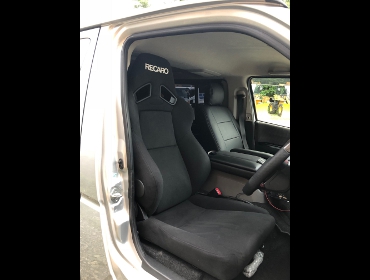 RECARO�i���J���V�[�g�j�@TOYOTA�@�n�C�G�[�X3�^�@�Ɂ@SR-7F�@KK100�@BK�@�V�[�g�q�[�^�[�t���@����