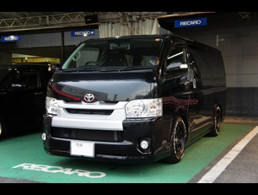 TOYOTA�@�n�C�G�[�X�@4�^�i2016�N�j�@�Ɂ@RECARO�i���J���j�V�[�g����