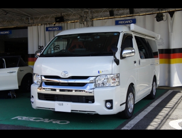 TOYOTA�@�n�C�G�[�X�@5�^�@���S��GL�@�L�����s���O�J�[�i2018�N�j�@�Ɂ@RECARO�i���J���j�V�[�g����