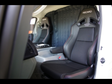 RECARO�i���J���V�[�g�j�@TOYOTA�@�n�C�G�[�X200�n�@2�^�@���C�h�@S-GL�@�Ɂ@���J���@SR-7�@Lassic�@BK�@���@SR-7F�@Lassic�@BK�@�A�[�����X�g�t���@����
