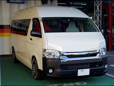 TOYOTA�@�n�C�G�[�X�o���@DX�@�X�[�p�[�����O�@���C�h�@�n�C���[�t�@�f�B�[�[���@2WD�@GDH221K�i2018�N8���j�@�Ɂ@RECARO�i���J���j�@RS-GS�@RED�@����