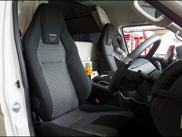 RECARO�i���J���V�[�g�j�@TOYOTA�@�n�C�G�[�X�i2018�N�j�@�Ɂ@RECARO�i���J���j�@LX-F IN110 BK �A�[�����X�g�t���@�V�[�g�q�[�^�[�t���@���@LX-F IN110 BK�@�A�[�����X�g�t���@����