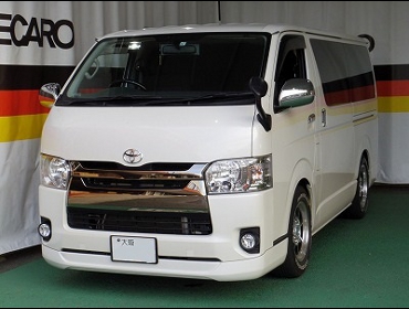 TOYOTA�@�n�C�G�[�X�@200�n�@4�^�@�i���[�@�Ɂ@RECARO�i���J���j�@�G���S���hMV�@BK�@����