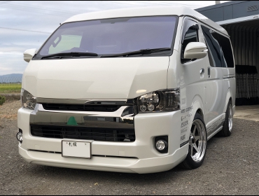 TOYOTA�@�n�C�G�[�X�@200�n�@�Ɂ@RECARO�i���J���j�@SR-7F�@Lassic �z���C�g�@�V�[�g�q�[�^�[�t���@�~���E�@����