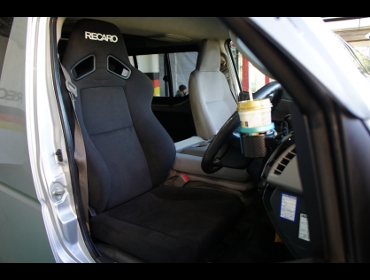 RECARO�i���J���V�[�g�j�@TOYOTA�@200�n�n�C�G�[�X�@DX�@�Ɂ@RECARO�i���J���j�@SR-7F�@KK100�@BK�iA/R�j�@����