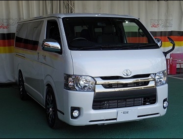 TOYOTA�@�n�C�G�[�X�@4�^�i2018�N�j�@�Ɂ@RECARO�i���J���j�@SR-7F�@GK100�@BK/BK�@�����@