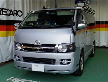 RECARO�i���J���V�[�g�j�@TOYOTA�@�n�C�G�[�X�o���@�Ɂ@RECARO�i���J���j�@SR-7�@Lassic�@BK�@����