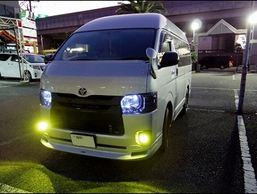 TOYOTA�@�n�C�G�[�X�@�t�����g3�l�|���@�Ɂ@RECARO�i���J���j�@SR-7F�@Lassic�@RED�@����