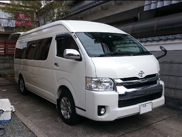 TOYOTA�@200�n�n�C�G�[�X�@4�^�@�Ɂ@RECARO�i���J���j�@SR-7F�@Kk100�@BK�@����