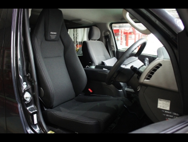RECARO�i���J���V�[�g�j�@TOYOTA�@�n�C�G�[�X�@KDH-206V�i2010�N�j�@�Ɂ@RECARO�i���J���j�@LX-F�@TR�@NN�@BK�@����