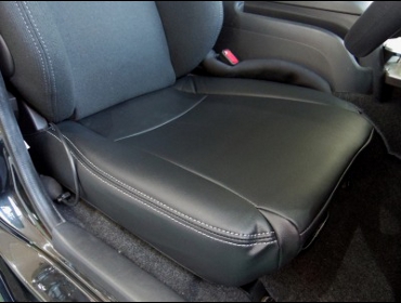 RECARO�i���J���V�[�g�j�@TOYOTA�@�n�C�G�[�X�i2014�N�j�@�Ɂ@RECARO�i���J���j�@LX-F�@TR�@NN�@BK�@���@���ʃJ�o�[�@����