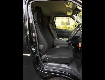 TOYOTA�@�n�C�G�[�X�@�f�B�[�[��2800�@4WD�@�Z�L�\�[TOM200�@�L�����s���O�J�[�@3�l�|���@�Ɂ@RECARO�i���J���j�@LX-F�@TR�@NN�@BK�@�A�[�����X�g�t���@����