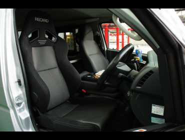 TOYOTA�@�n�C�G�[�X�@�Ɂ@RECARO�i���J���j�@SR-7F�@GK100�@BK/SIL�@�V�[�g�q�[�^�t���@����