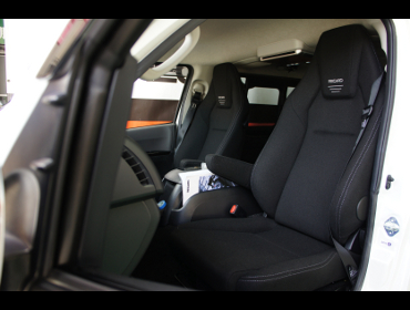 TOYOTA�@�n�C�G�[�X�@GDH-206V�i2018�N�j�@�Ɂ@RECARO�i���J���j�@LX-F�@TR�@NN�@BK�@�A�[�����X�g�t���@�~���E�@����