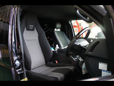 TOYOTA�@�n�C�G�[�X�@�Ɂ@RECARO�i���J���j�@LX-F�@IN110�@BK�@A/R�@����