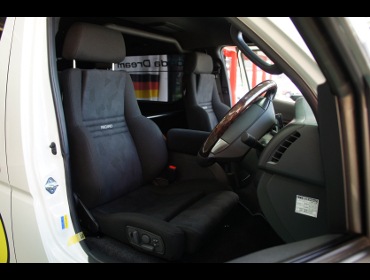 TOYOTA�@�n�C�G�[�X�@���C�h�@�K�\�����@4�^�@����i2018�N�j�@�Ɂ@RECARO�i���J���j�@�I���\�y�hAN220HV�@BK�@�~���E�@����